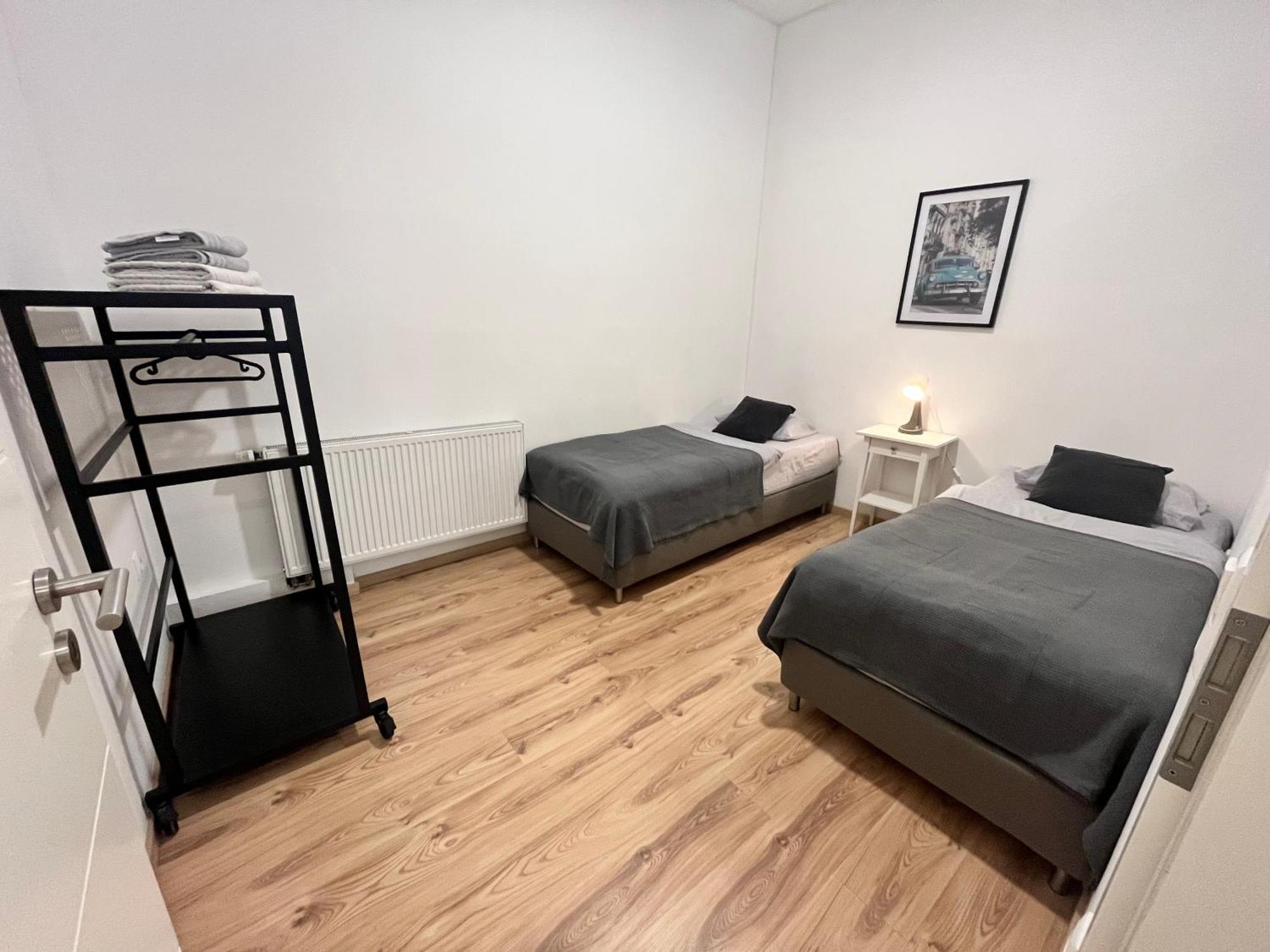 Appartement 10c 40qm Wi-fi Free Parking Calm Back House Dortmund
