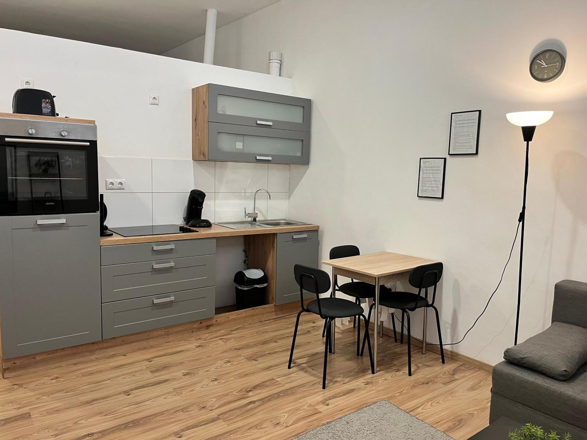 Apartment 10c 40qm Wi-fi Free Parking Calm Back House