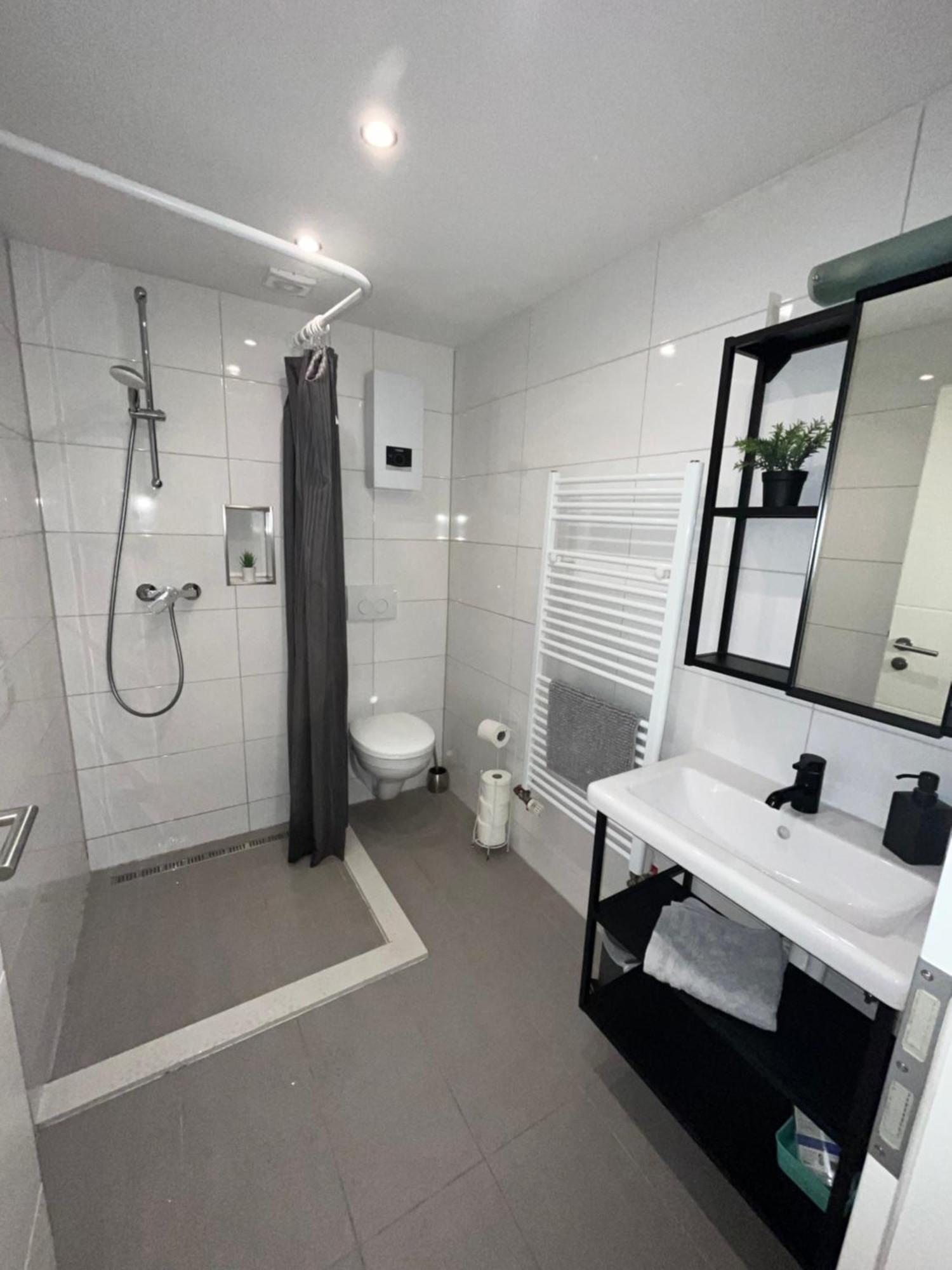 10c 40qm Wi-fi Free Parking Calm Back House * Dortmund