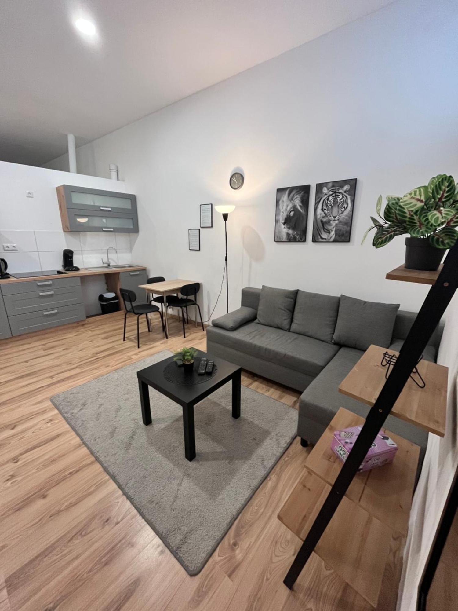 10c 40qm Wi-fi Free Parking Calm Back House Apartment *